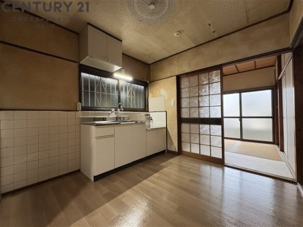 花本貸家27-4西端