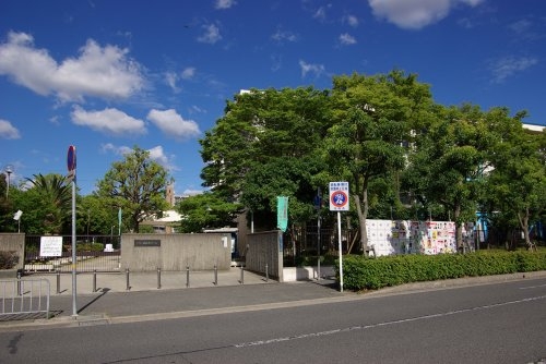 ビレッジハウス南清水タワー1号棟(尼崎市立　園田北小学校)