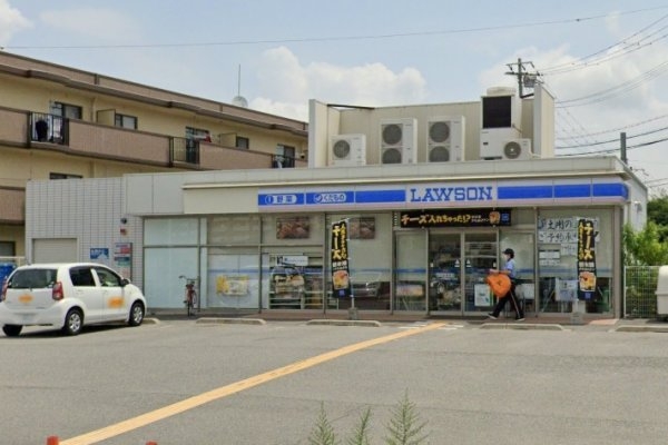 ParkAvenue西野館(ローソン伊丹西野三丁目店)