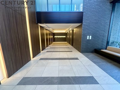 プラウド阪急塚口駅前