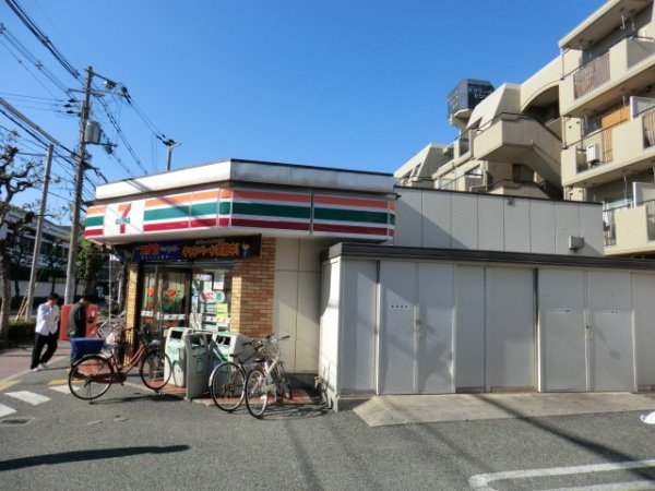 リアンジェ園田(セブンイレブン　尼崎椎堂１丁目店)
