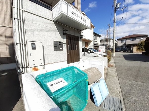 西宮市段上町２丁目のハイツ