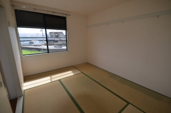 ブローニュ泉A棟