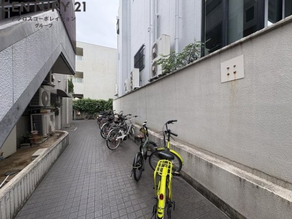 ナッツダムスタジオーネ塚口