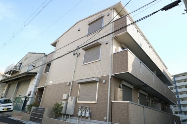 尼崎市長洲西通２丁目のハイツ