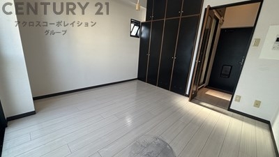 フェミナ伊丹