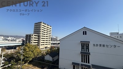 フェミナ伊丹