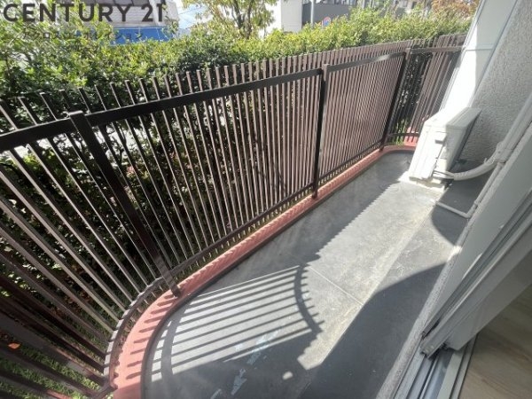 伊丹市荻野４丁目のマンション