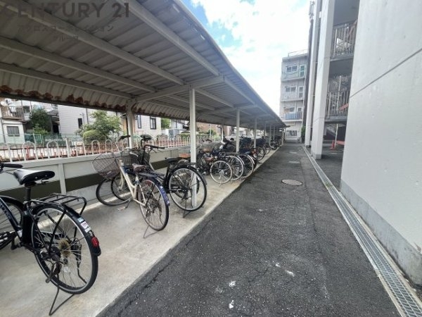 伊丹市荻野４丁目のマンション