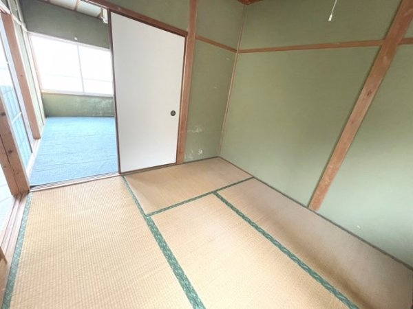 ハイツ末成