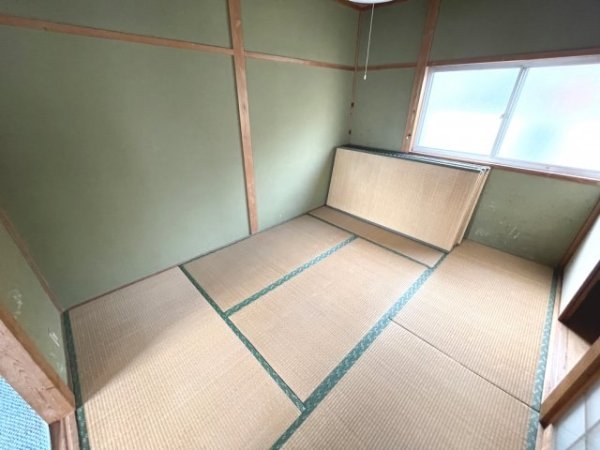 ハイツ末成