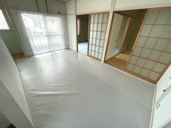 ハイツ末成