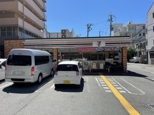 福徳荘(セブンイレブン西宮武庫川学院前店)