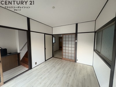 富松町4丁目貸家