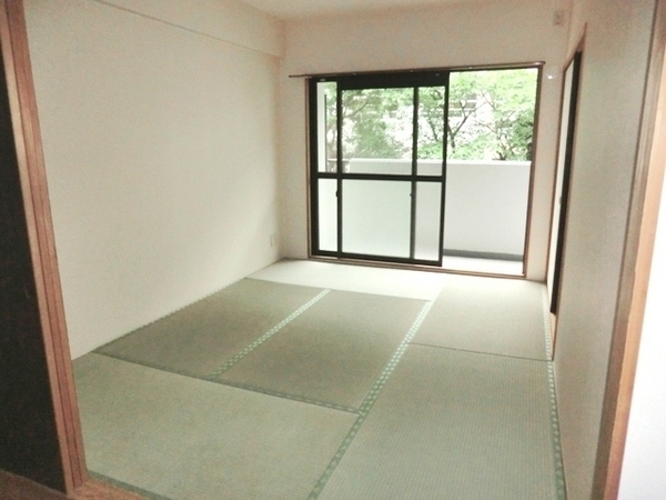 アベリア弐番館
