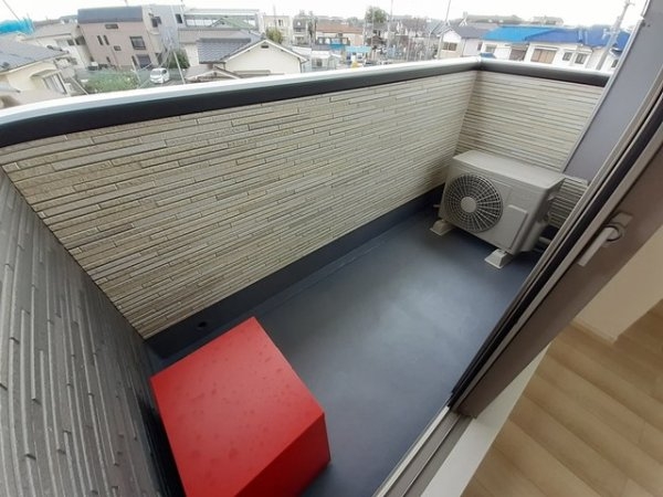 伊丹市野間２丁目のハイツ