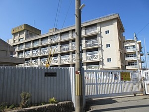 クレイドル宝松苑(宝塚市立　宝塚第一小学校)