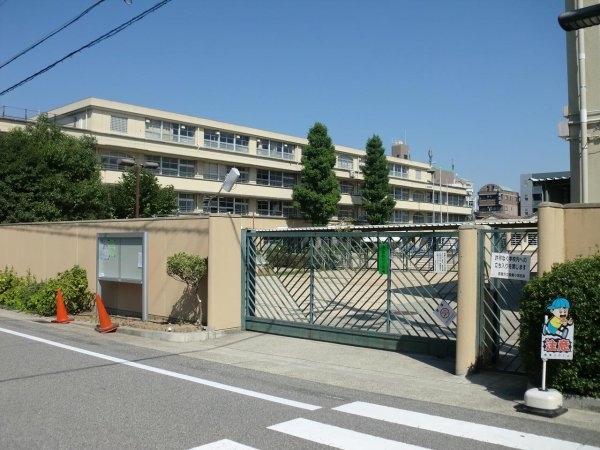 メゾンアイリス(西宮市立　鳴尾小学校)