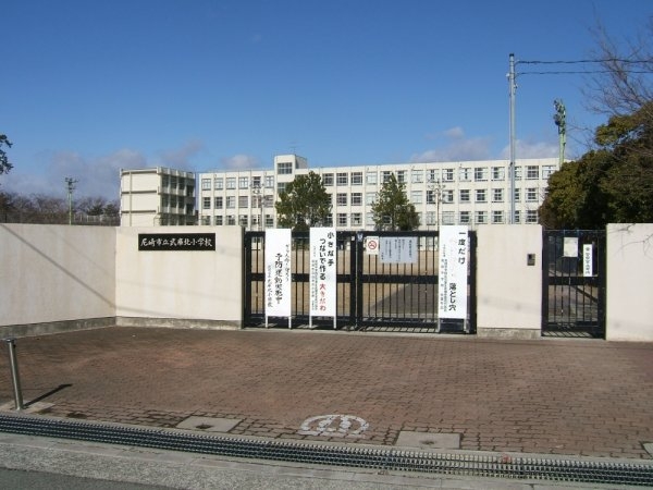 朝山タウンハウスB棟(尼崎市立　武庫北小学校)