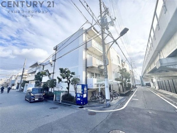 ロイヤルメゾン甲子園口3