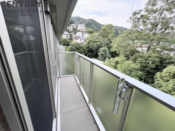 西宮市苦楽園四番町のハイツ