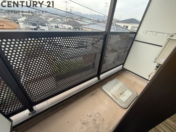 西宮市下大市東町のハイツ