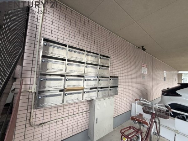 西宮市下大市東町のハイツ