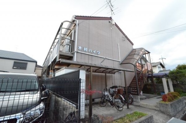 伊丹市瑞原２丁目のハイツ
