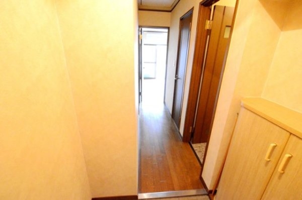 伊丹市瑞原２丁目のハイツ