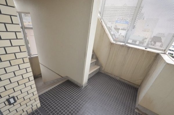 サテライトビル1