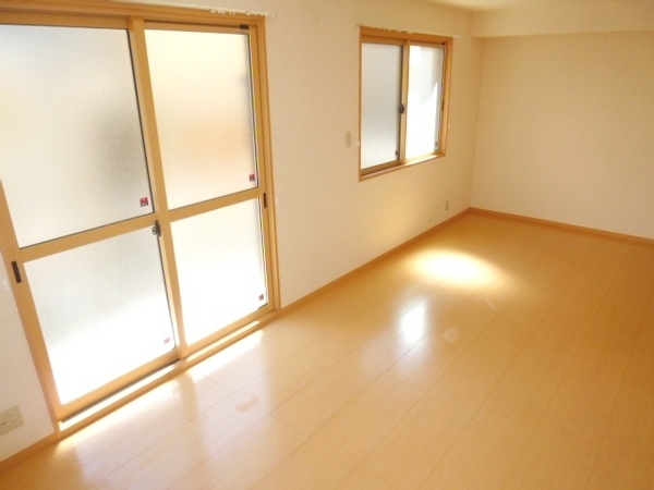 山中タウンハウス　B棟