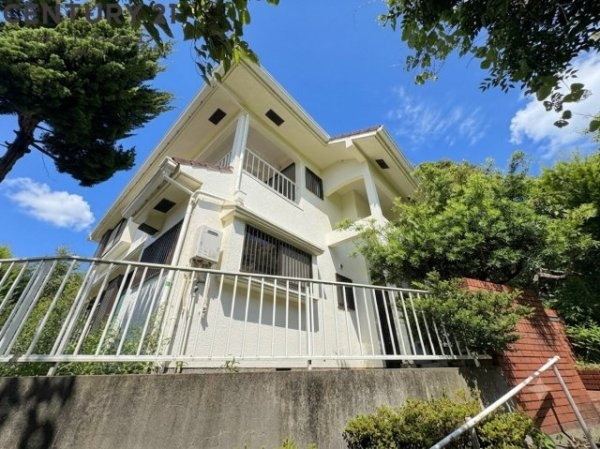 西宮市甲陽園西山町住宅
