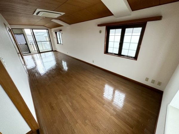 パラドス甲東園