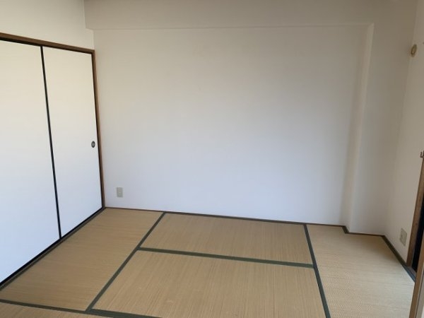 西宮市越水町のハイツ