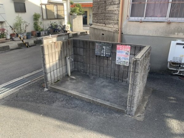 西宮市越水町のハイツ