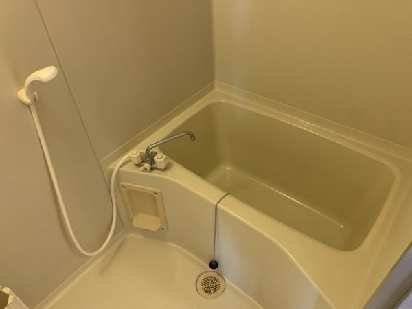 西宮市越水町のハイツ