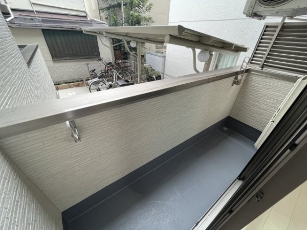 西宮市小松南町３丁目のハイツ