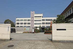 中野レジデンス(伊丹市立　天王寺川中学校)