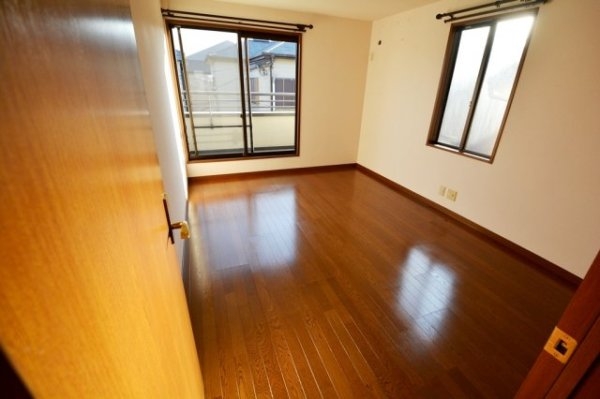 宝塚市伊孑志2丁目戸建