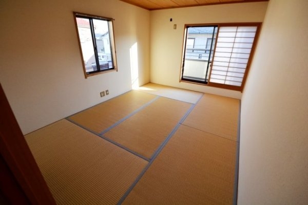 宝塚市伊孑志2丁目戸建