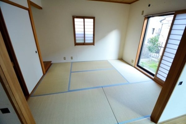 宝塚市伊孑志2丁目戸建