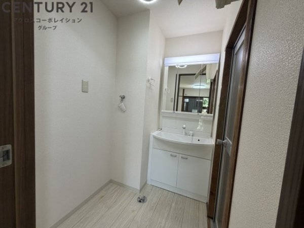 売布東の町テラスハウス