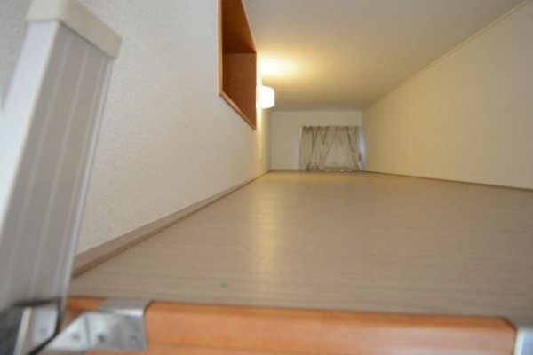 レオパレスエルフ仁川