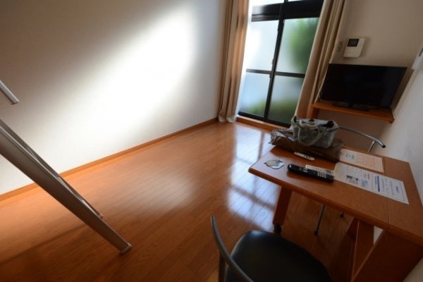 レオパレスエルフ仁川