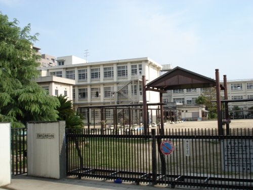 ロイヤルハイツ尼崎(尼崎市立　水堂小学校)