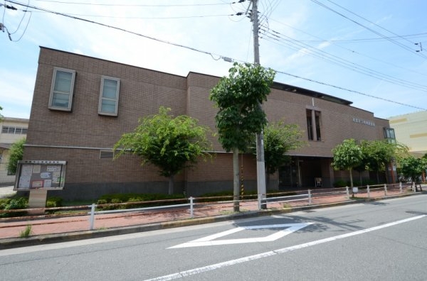 甲子園シティハウス(西宮市立鳴尾図書館)