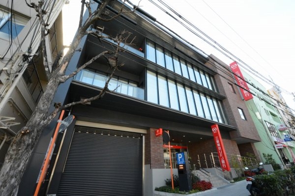 Ｓ－ＦＬＡＴさくら夙川(三菱ＵＦＪ銀行　夙川支店)