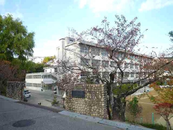 西宮市宝生ヶ丘住宅(西宮市立　塩瀬中学校)