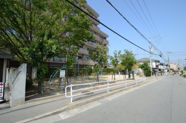 アビタシオン仁川(谷口町第2公園)