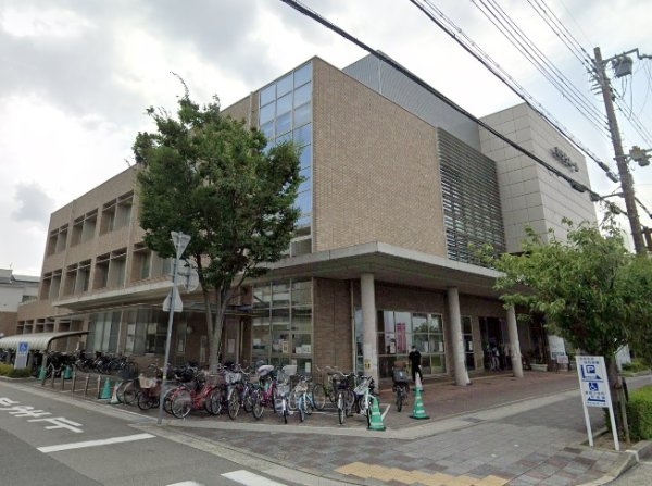 クリアコート伊丹(伊丹市立図書館北分館)